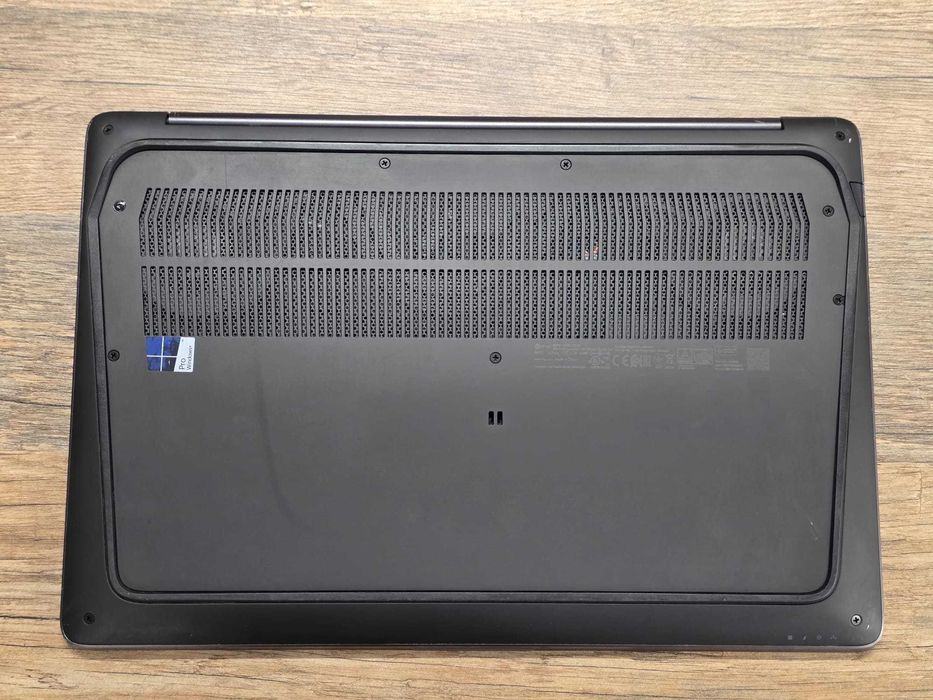Laptop HP ZBook Studio G4 i7-7820HQ/16GB/QUADRO M1200/1024GB/WIN11 stan db gwarancja