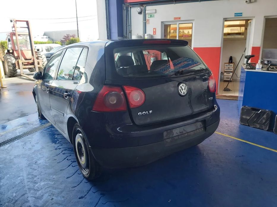 Volkswagen Golf 5 1.9 tdi 105cv ás peças