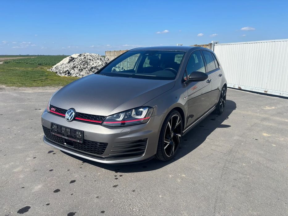 Volkswagen Golf GTI 2.0 220PS sportowy układ wydechowy!