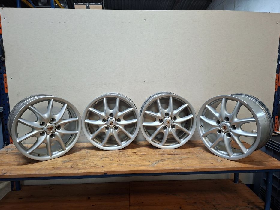Conjunto de jantes PORSCHE Cayenne (9PA)