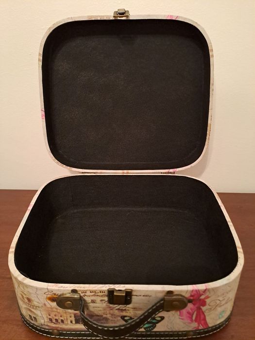 Mala/baú em couro vintage