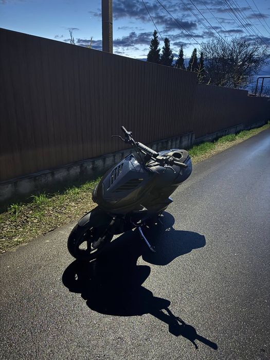 Yamaha aerox str8