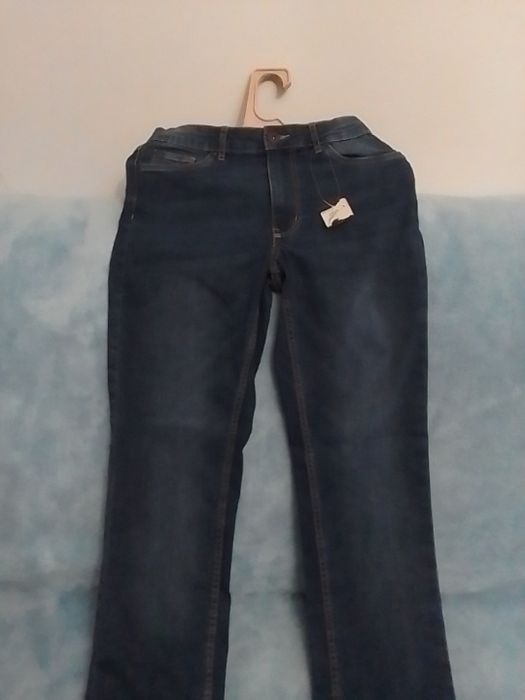 Нові класичні сині джинси розмір S-М