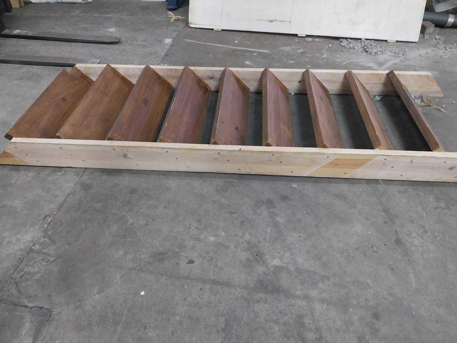 Solidne schody drewniane –  NISKA CENA