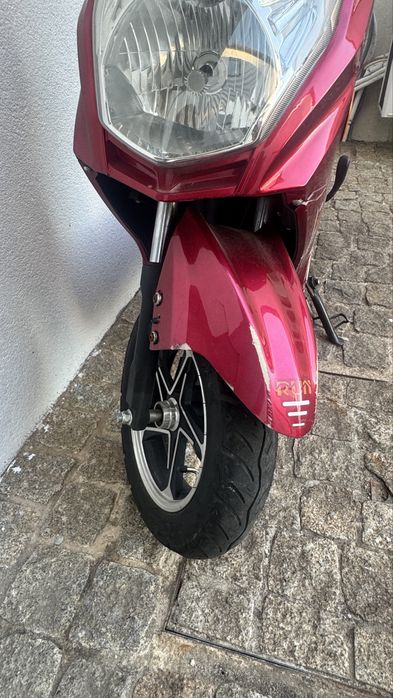 Scooter eletrica Demop
