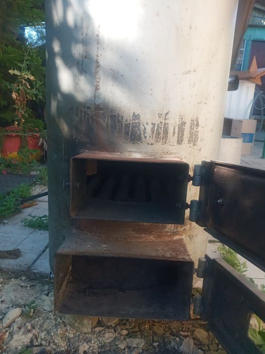 Твердопаливний котел.