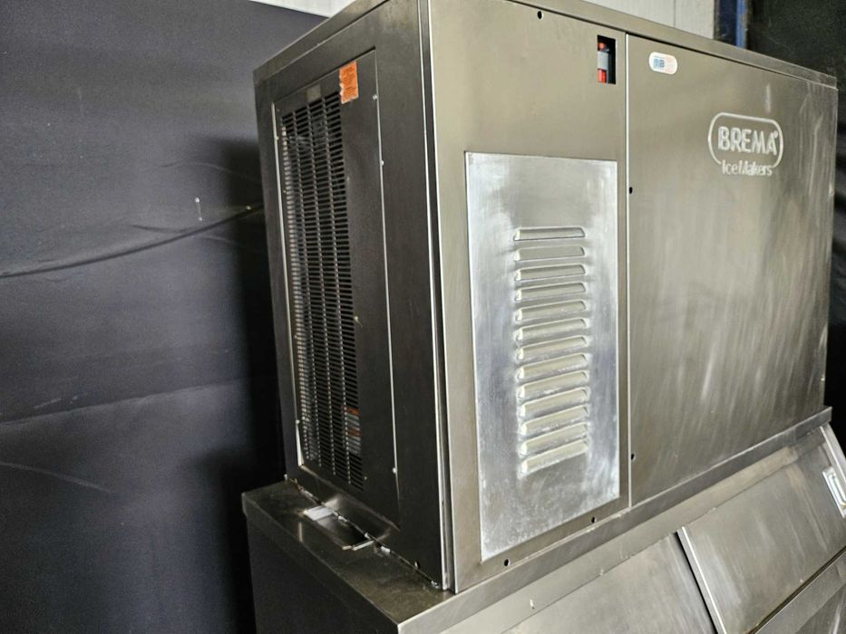 Máquina de gelo em cubos 300kg/24H