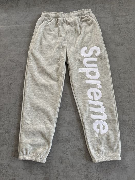 Костюм supreme чорний/сірий супрім костюм суприм
