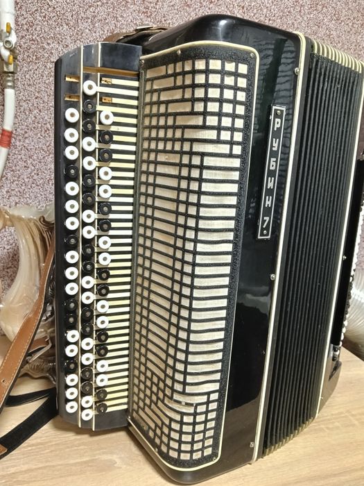 Продам баян РУБІН 7