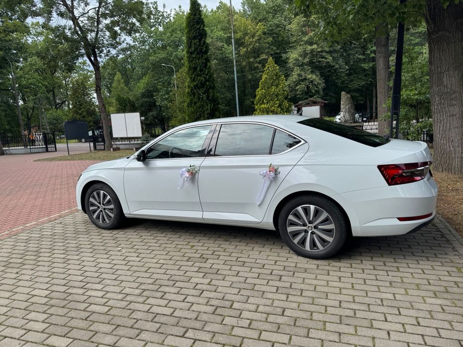 Auto do ślubu Mercedes C klasa AMG 2025, Skoda Superb 2022 - 700 zł