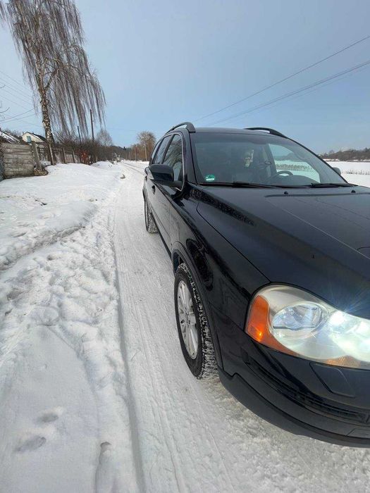 Автомобіль Volvo XC 90