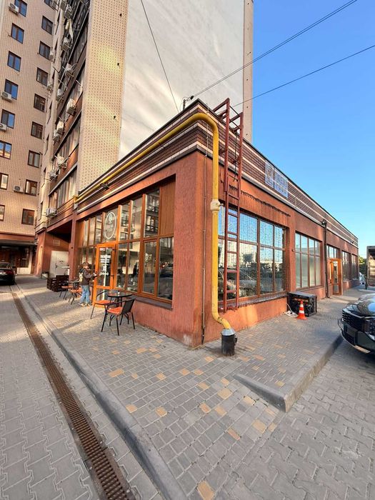 Сдам до лета 2 комнатную квартиру(студия и спальня)в ЖК Парус