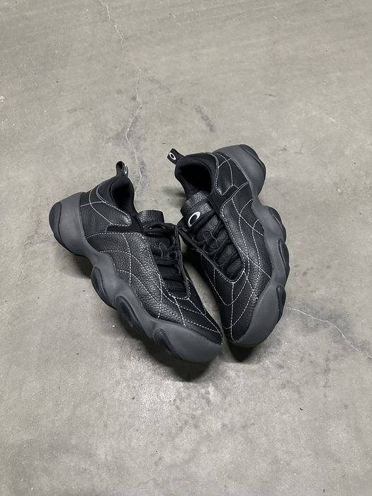 Оригінальні шкіряні кросівки Oakley Factory Team Flesh Warp Black/White