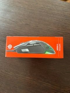 Sprzedam nową myszkę steelseries areox 5