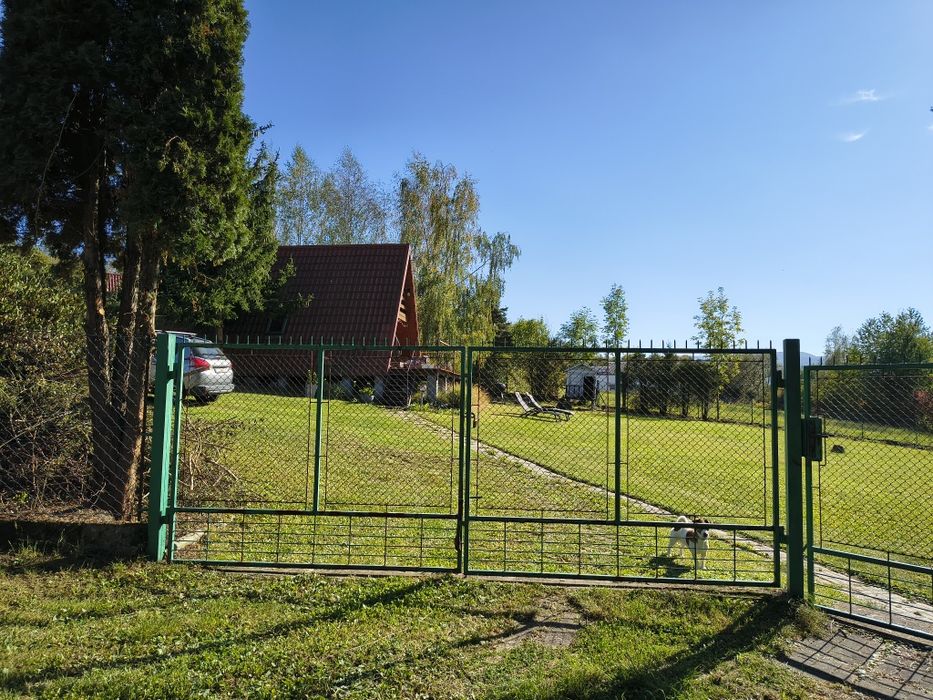 Działka budowlana z domkiem letniskowym