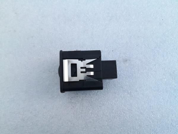 Interruptor / Botao VOLKSWAGEN Passat Variant (3C5)