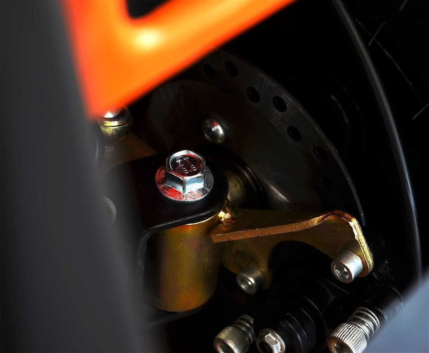 Квадроцикл 65-кубовый бензиновый для детей 3-9 лет!