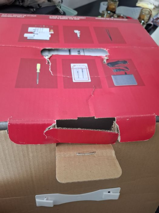 Máquina de costura singer overlock nova