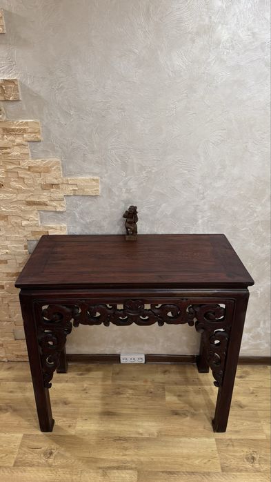 Консоль „Шінуазрі“ Франція