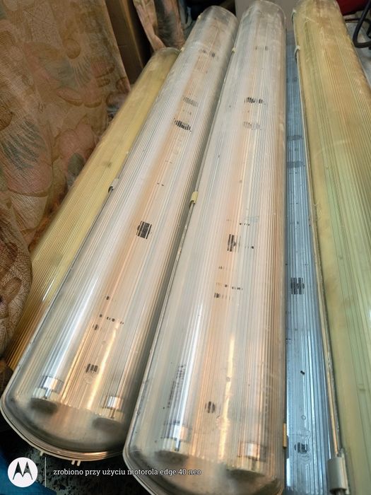 Sprzedam lampy hermetyczne oświetleniowe po demontażu