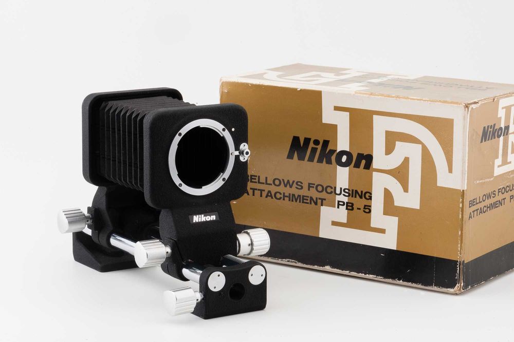 Fole Nikon PB-5 para macrofotografia