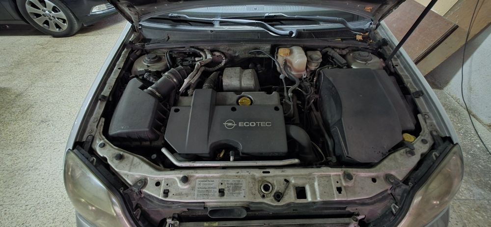 Opel vectra 2.2 dti