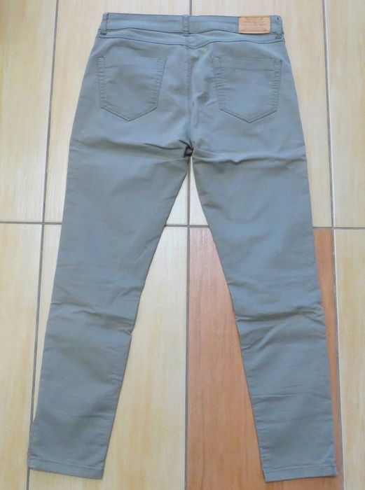 Spodnie khaki ZARA roz XL 42