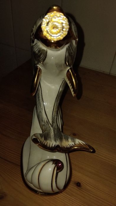 Golfinho em porcelana