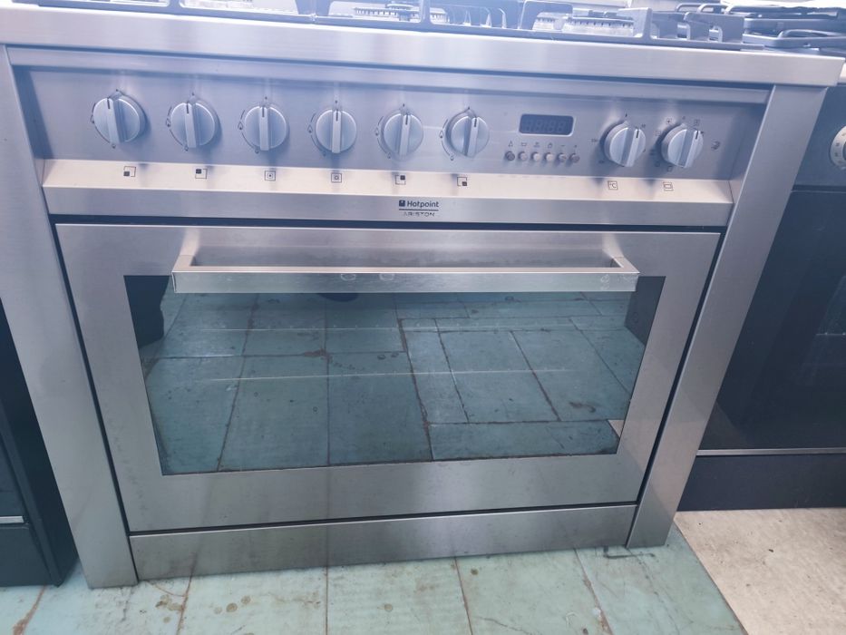 Професійна газова плита на 5 камфорок