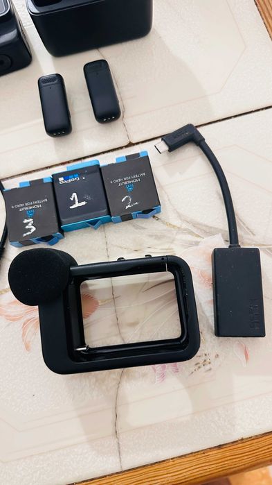 Gopro 10 With Media Mod 3 battery And Charger