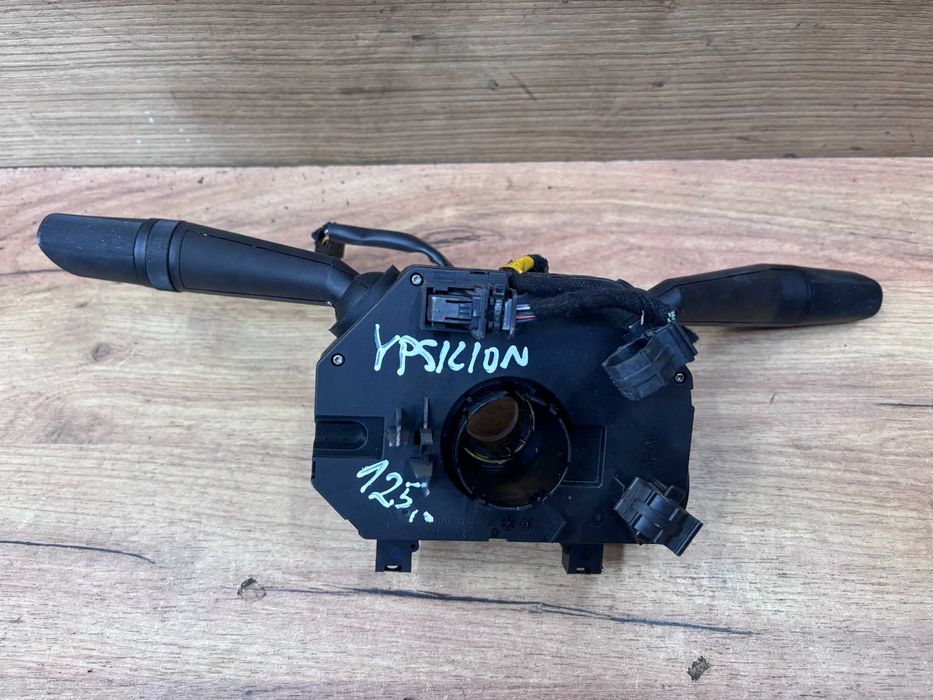 Przełącznik zespolony Lancia Ypsilon