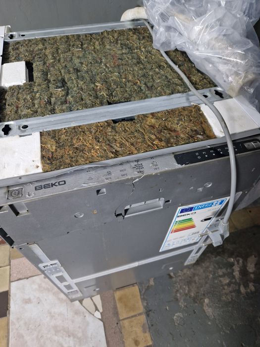 Uszkodzona zmywarka Beko
