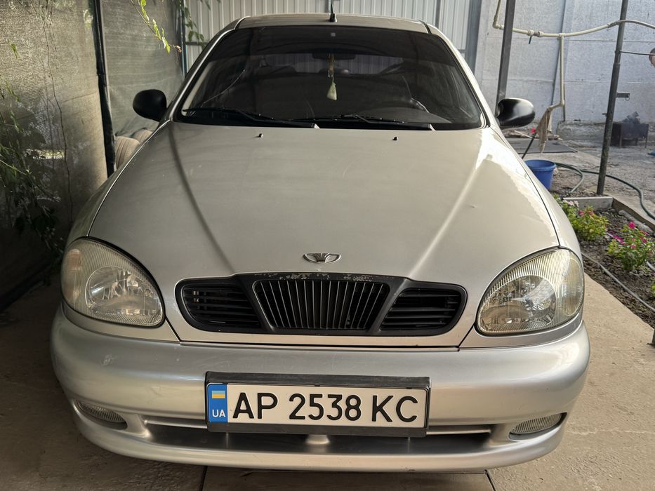 Автомобіль Daewoo Lanos