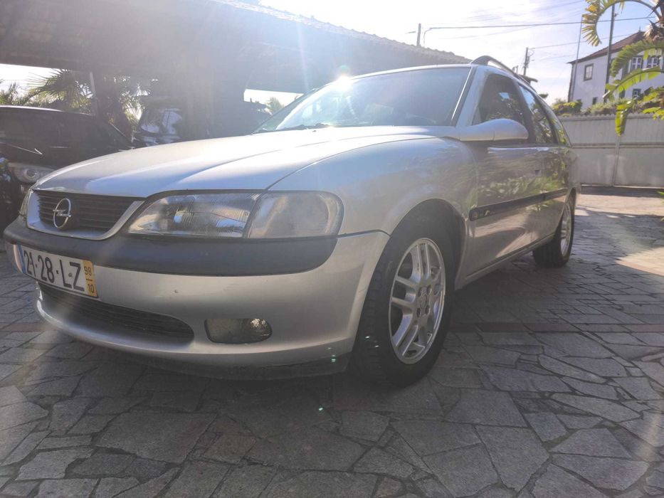 Opel Vectra Caravan Sport 2.0 DTi