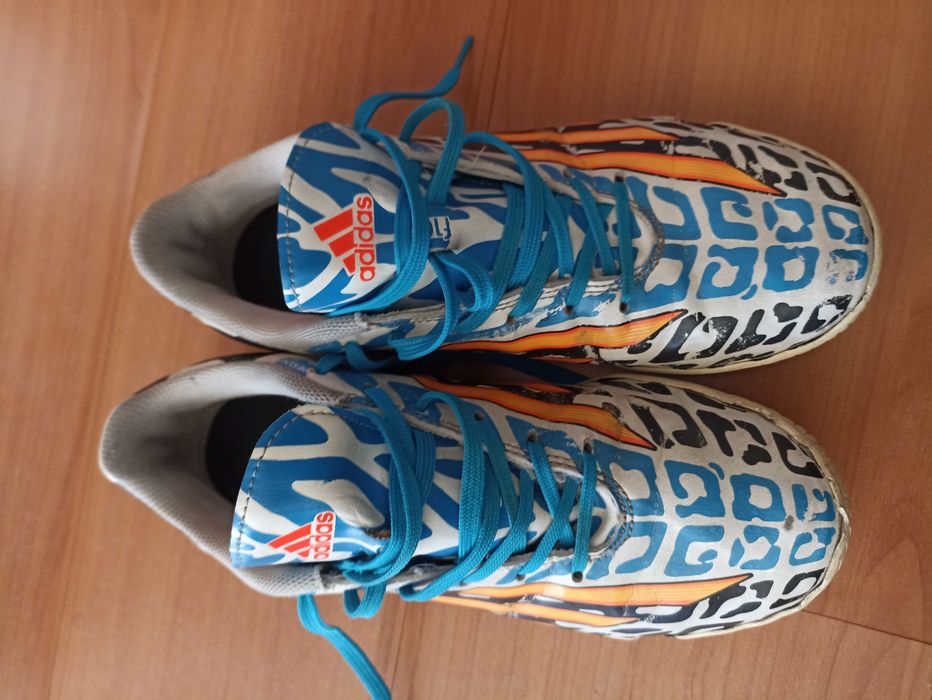 Sapatilhas colecionáveis F10Messi do Mundial Futebol Indoor-Adidas