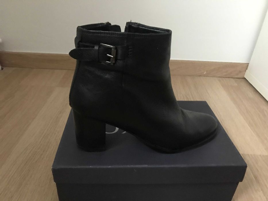 Botki VENEZIA stan idealny roz. 39 skóra naturalna