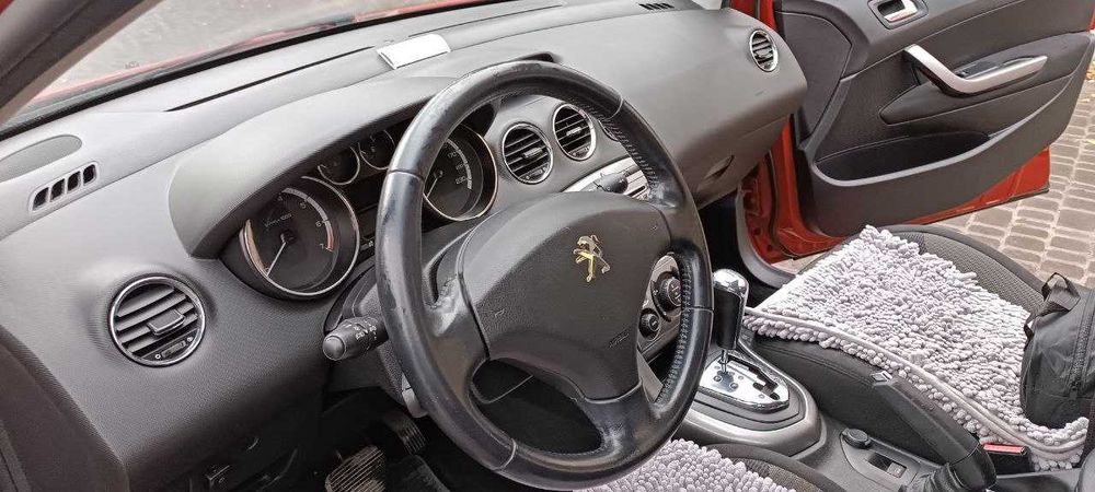 Продам власний Peugeot 308, 2011 р., автомат