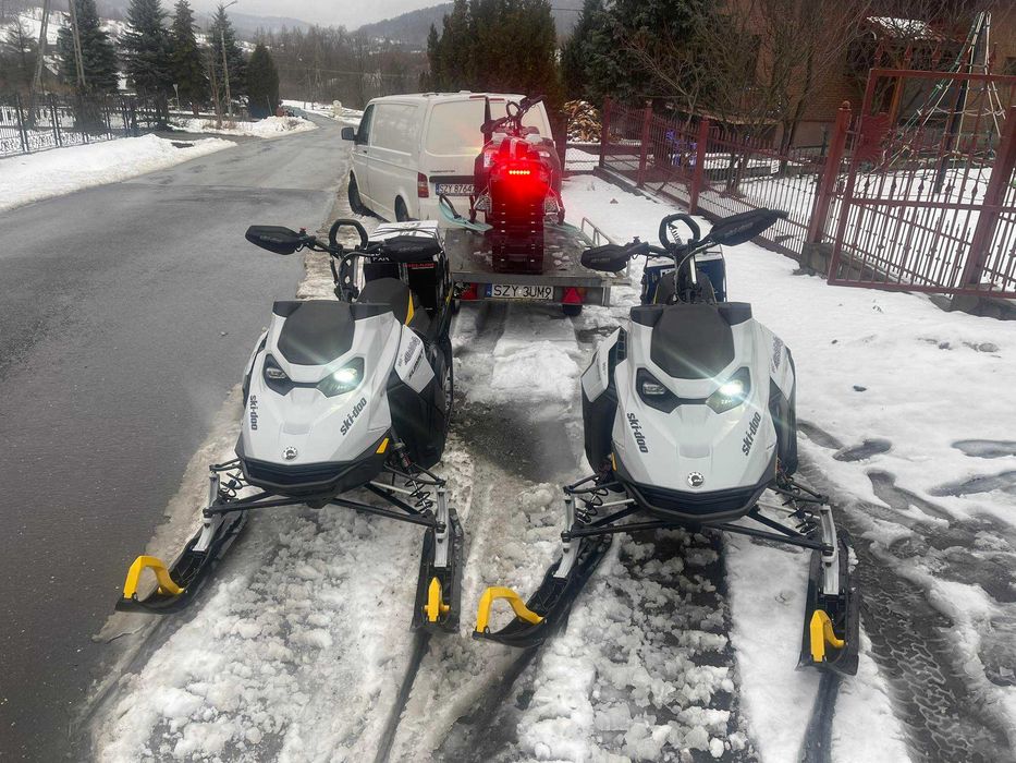 Skuter śnieżny Ski doo  summit 154 -nowy 0km , szary-czarny