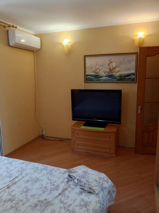 Продам квартиру на первой морской линии.