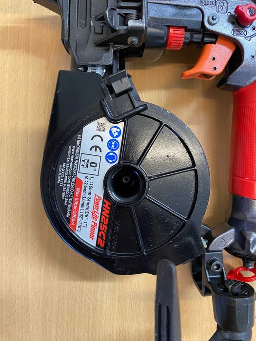Gwozdziarka MAX HN25C2 gwoździarka bębnowa wysokociśnieniowa MAX HN25C2 PowerLite Pinner