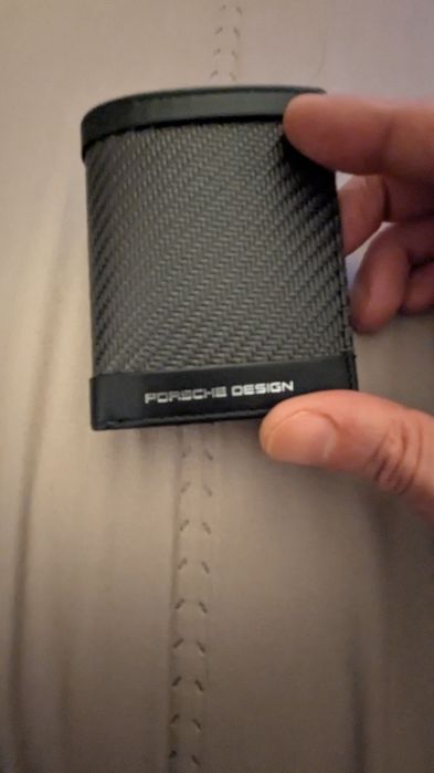 Carteira Porsche design comprada na Amazon em carbono (nova )