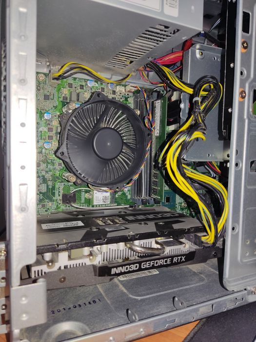 KOMPUTER GAMINGOWY – RTX 2060 / i7-8700 /
Karta graficzna: NVIDIA GeForce RTX 2060 6GB
RAM: 8 GB DDR4
Dyski: