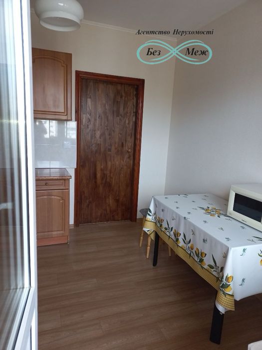 Оренда 1к Квартири вул. Рейгана 42