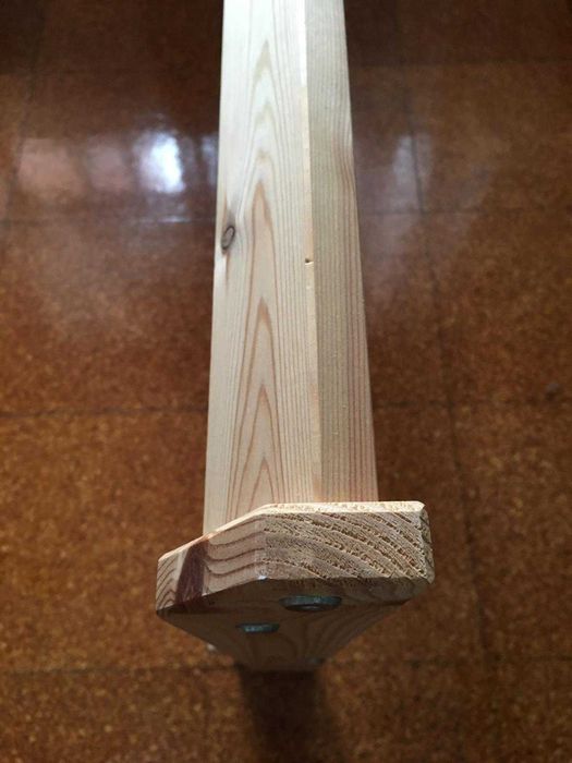 Estrutura de cama Solteiro (modelo IKEA)