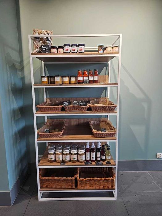 Regał sklepowy metalowy z półkami drewnianymi – 200x104x58 cm