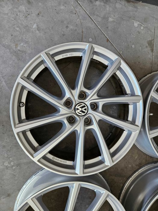 Alufelgi 19" 5x112 VW Passat B6 B7 B8 CC Golf VII R-line Tiguan Touran Caddy T-roc