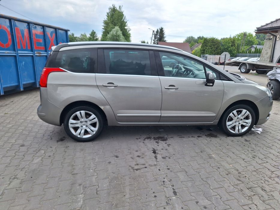 peugeot 5008 i 1 t87 0u 0e 2009-2017 drzwi przód prawe evgc