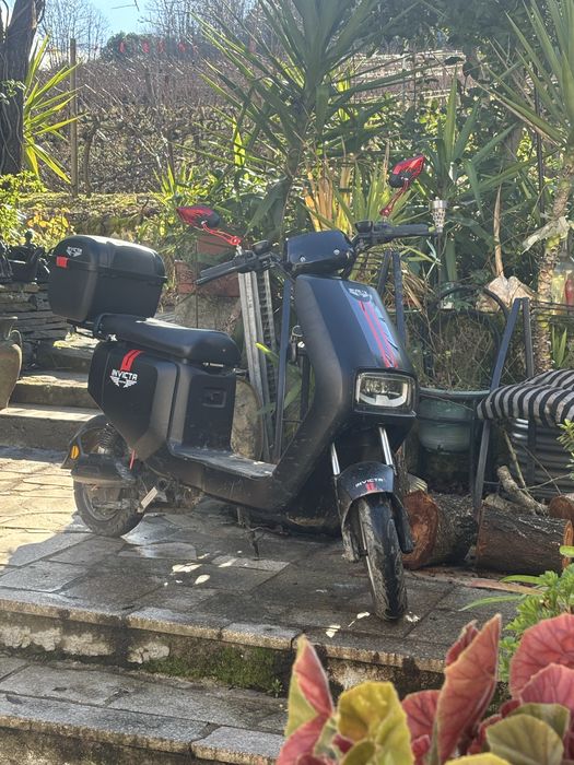 Vendo trotinete Xiaomi 5pro e bicicleta e mota eletrica