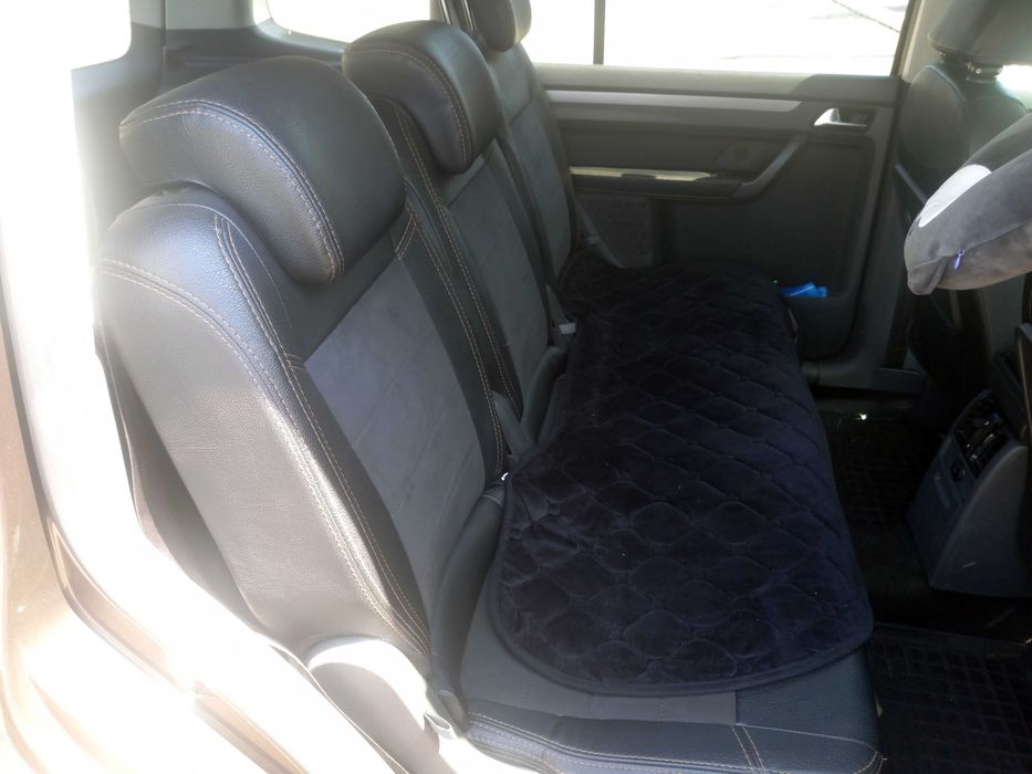 Volkswagen Touran 2011  2.0D AT (140 к.с.) Стан -Хороший.!