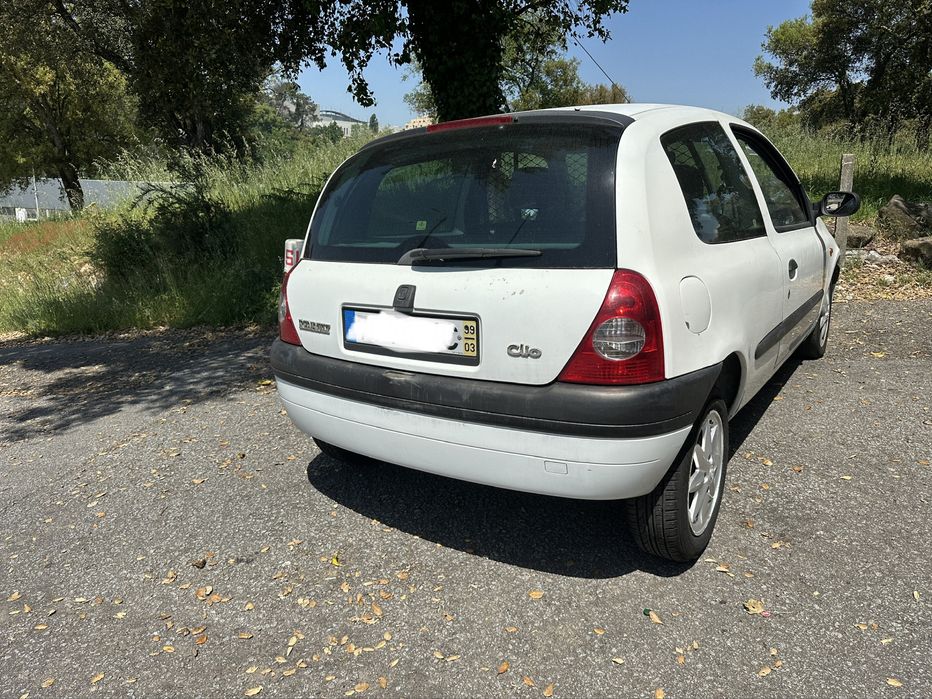 Renault Clio comercial 1.9D iva dedutivel